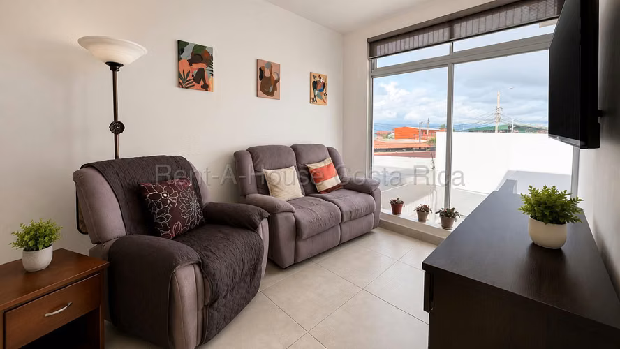 Venta de casa en Residencial Altadena San Rafael Montes de Oca