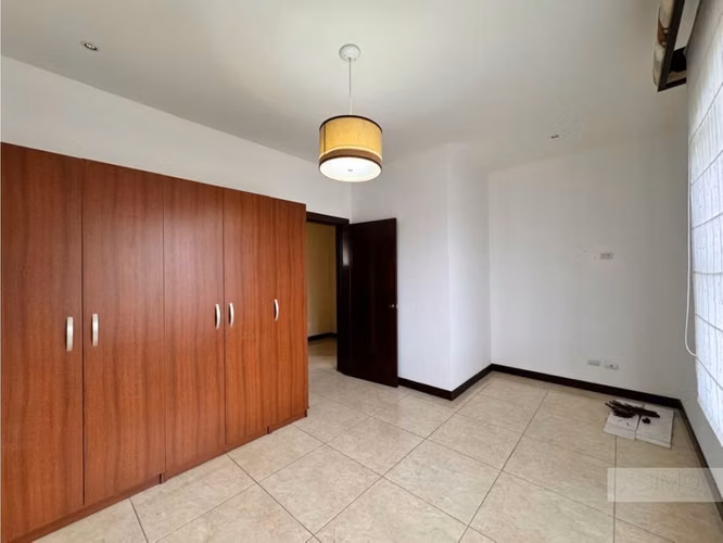 VENTA O ALQUILER CASA EN CONDOMINIO ALBACETE CARTAGO