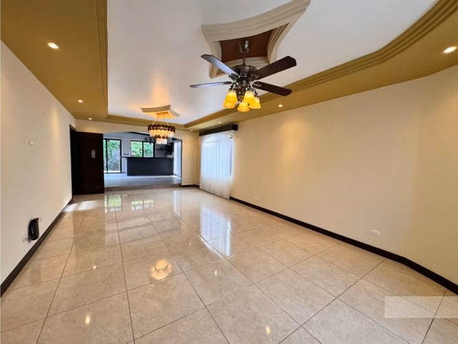 VENTA O ALQUILER CASA EN CONDOMINIO ALBACETE CARTAGO