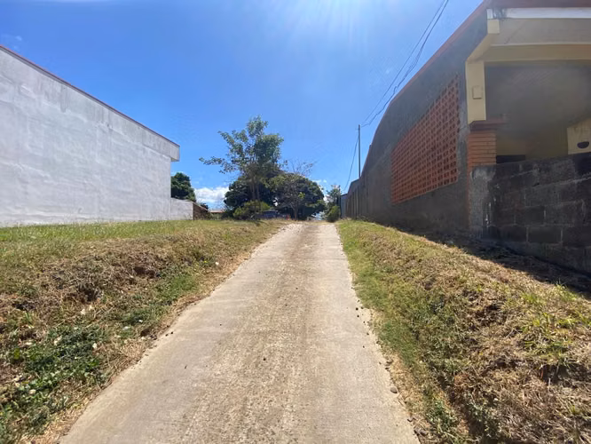 Vendo lote en Turrucares, Alajuela uso de suelo mixto, por la gasolinera en el centro - Imagen 7