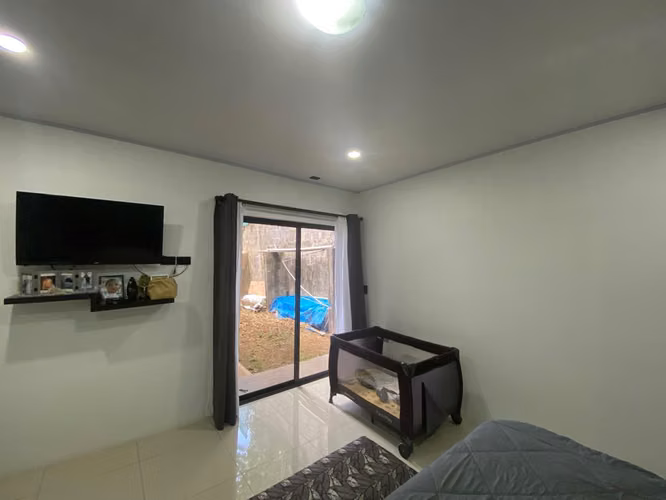 Vendo casa en San Pedro de Poas, de un piso, reciente construcción, con amplias zonas verdes