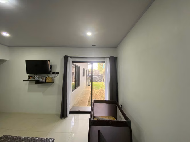 Vendo casa en San Pedro de Poas, de un piso, reciente construcción, con amplias zonas verdes