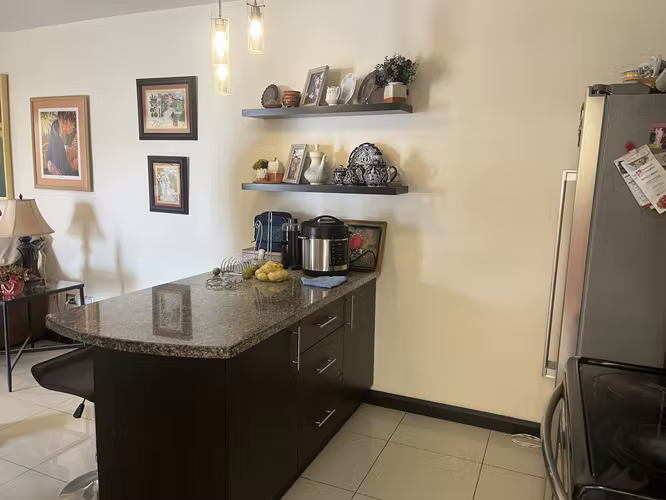 Vendo apartamento en San Francisco, es muy amplio en condominio, cerca Fresh Market - Imagen 7