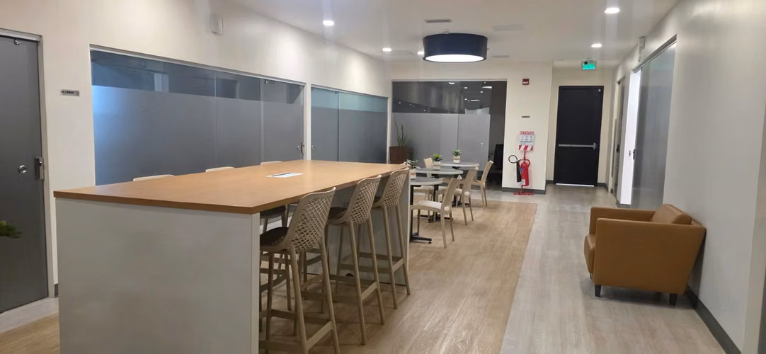 Alquiler de Oficina de lujo en Lindora - Imagen 11