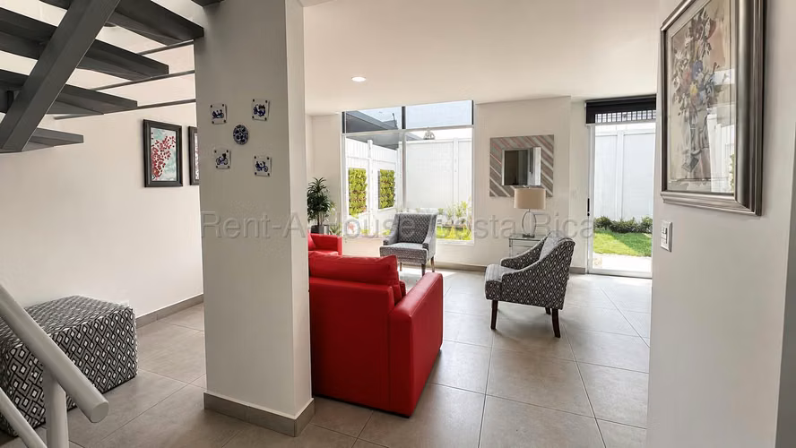 Venta Townhouse en Altadena, Montes de Oca