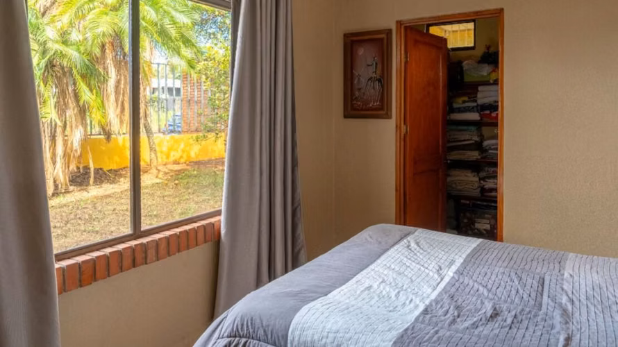 GANGA!!!!!  4000m2 y grande casa en $280,000!!!!!  GANGA!!!!!