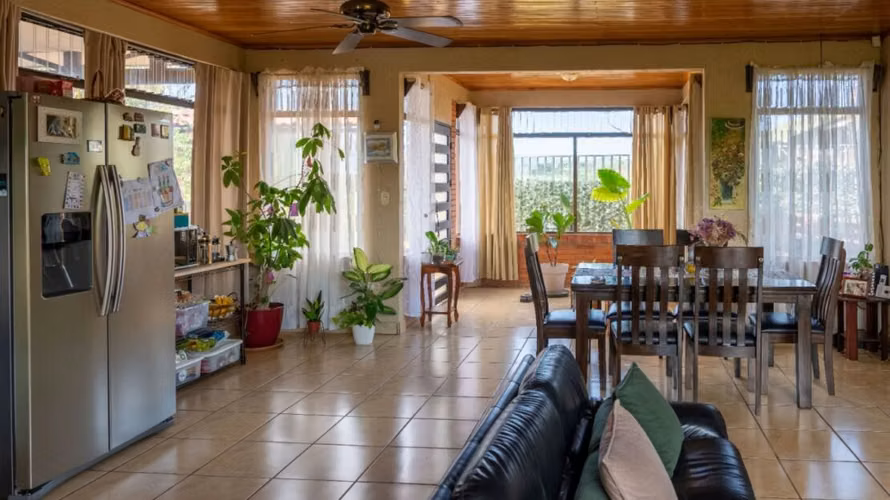 GANGA!!!!!  4000m2 y grande casa en $280,000!!!!!  GANGA!!!!!