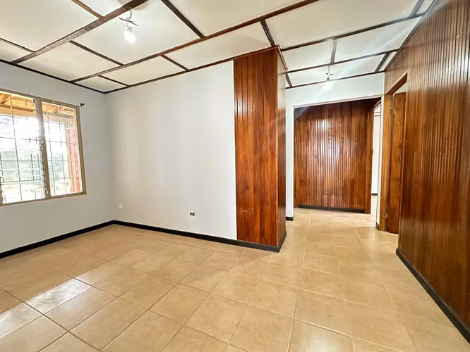 Alquiler Comercial Casa Guayabos Curridabat - Imagen 15
