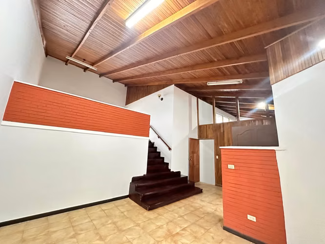 Alquiler Comercial Casa Guayabos Curridabat - Imagen 6