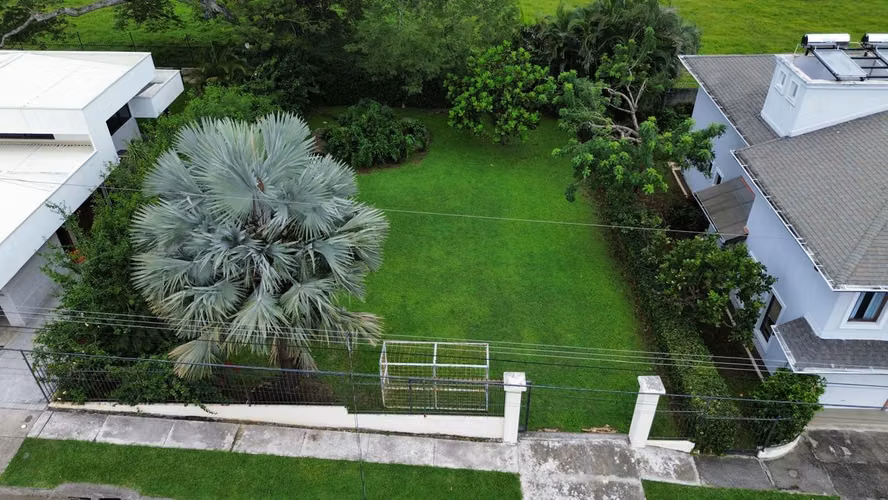 VENTA DE CASA EN EXCLUSIVO CONDOMINIO EN LA GARITA DE ALAJUELA