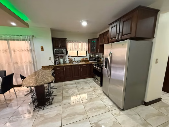 VENDO CASA EN LA UNIÓN-TRES RÍOS DE CARTAGO. - Imagen 3