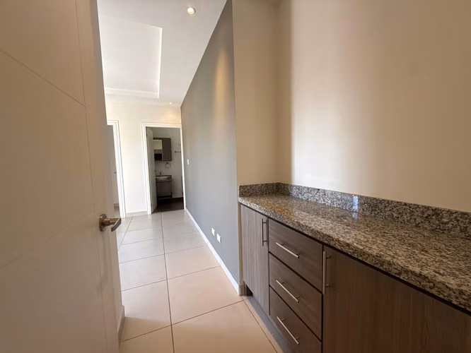 VENDO APARTAMENTO EN SAN FCO DE DOS RÍOS.