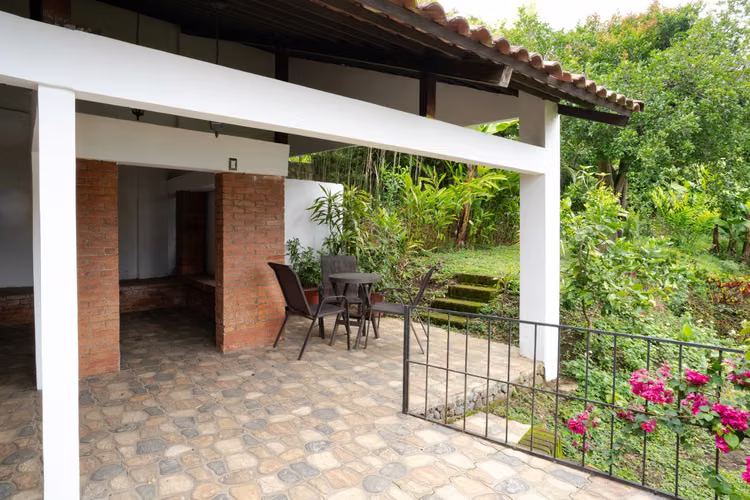 Alquiler Casa de Lujo Amueblada en Curridabat | 4 Habitaciones + Oficina | Terreno de 1.000 m² - Imagen 6