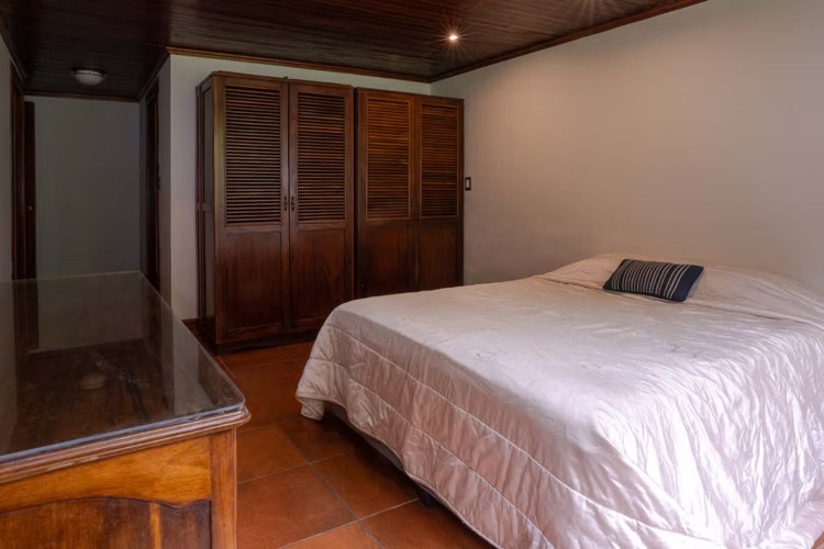 Alquiler Casa de Lujo Amueblada en Curridabat | 4 Habitaciones + Oficina | Terreno de 1.000 m² - Imagen 18
