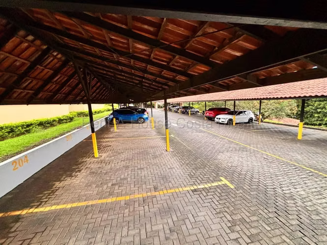 Venta de Apartamento con 3 habitaciones en Uruca, San José