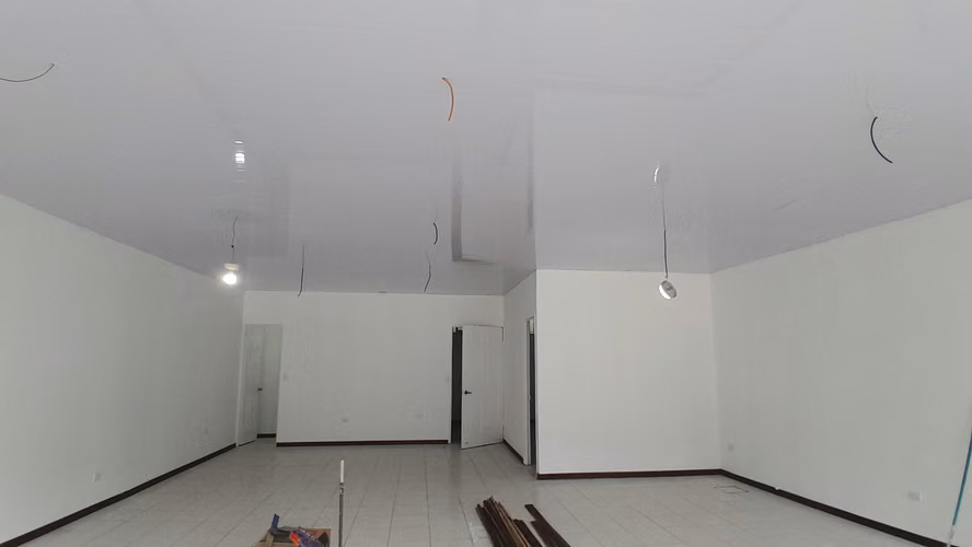 Alquiler Local Comercial 110 m² Cartago Centro Alto Tránsito - Imagen 4