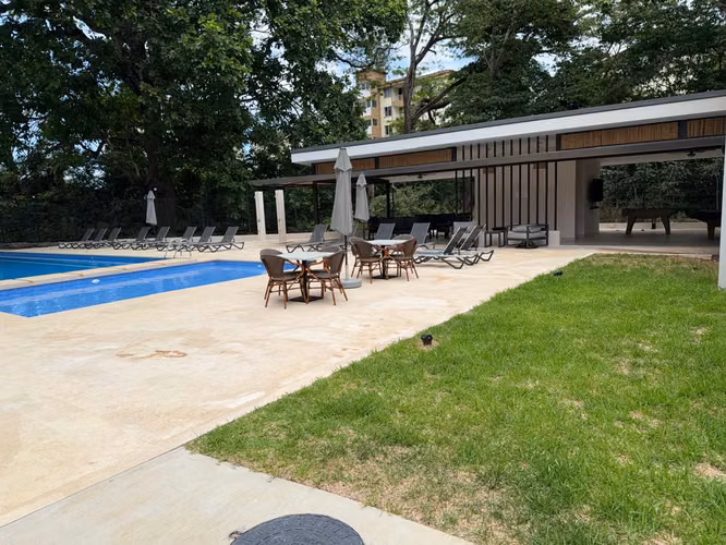 YA Disfrute en Jacó en bello apartamento equipado