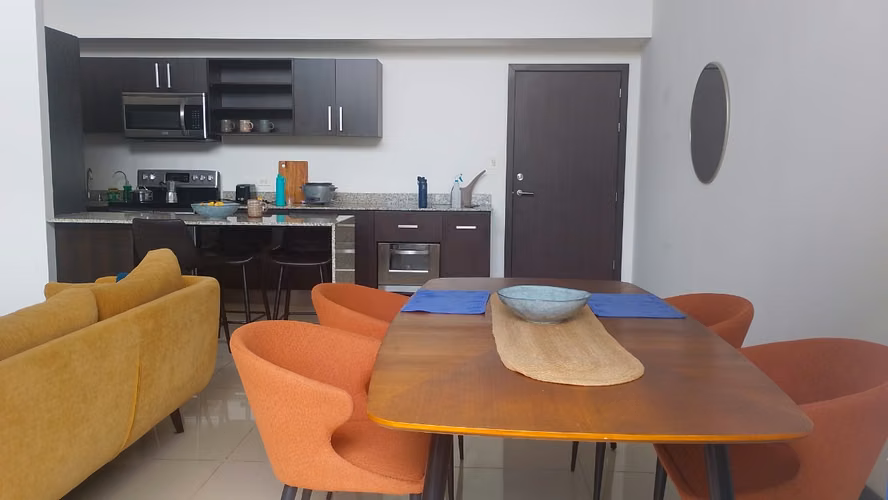 Apartamento amueblado de alquiler temporal en San Nicolás de Barí, Santa Ana (Ref. 09)