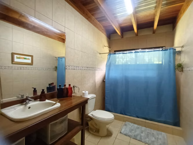VENTA PROPIEDAD HEREDIA RESIDENCIAL EL TIROL