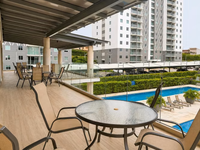 YA Elegante apartamento combina confort, estilo y seguridad en HEREDIA
