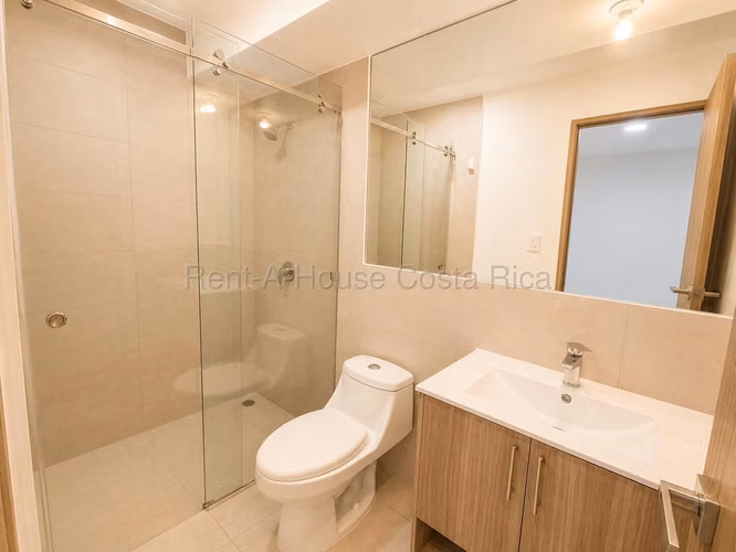 YA Elegante apartamento combina confort, estilo y seguridad en HEREDIA