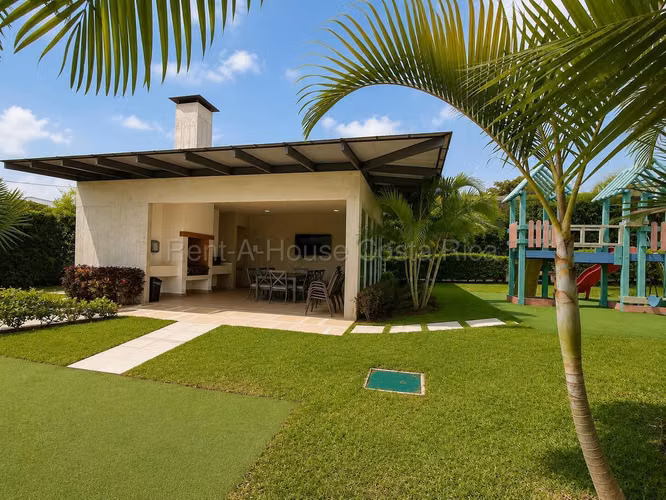 YA Elegante apartamento combina confort, estilo y seguridad en HEREDIA