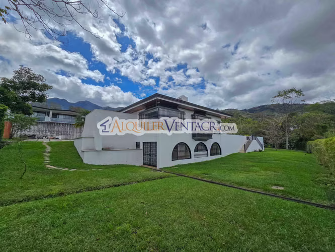 CASA DE UN NIVEL DE 900 M2 Y 3.500 M2 DE LOTE CON VISTAS EN ESCAZU - Imagen 15