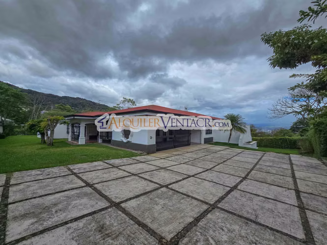 CASA DE UN NIVEL DE 900 M2 Y 3.500 M2 DE LOTE CON VISTAS EN ESCAZU - Imagen 8