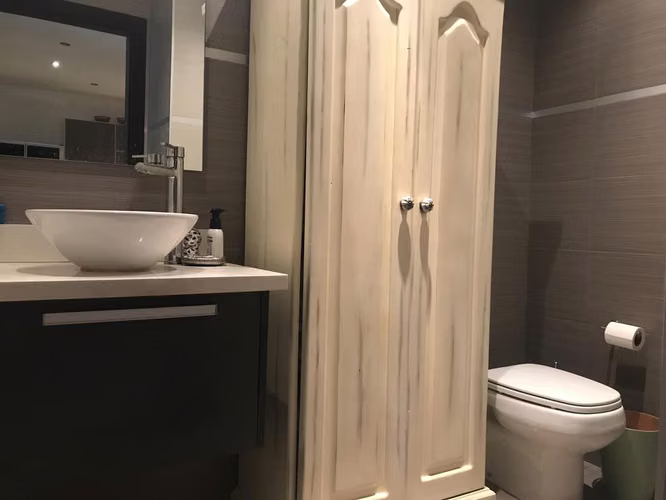 Apartamento tipo suite con terraza y amenidades en Santa Ana