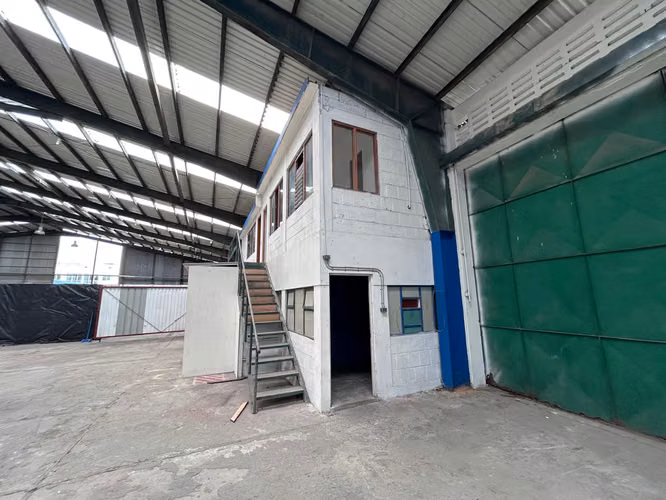 Amplia Bodega para Almacenamiento o Distribución en San Pedro - Imagen 6
