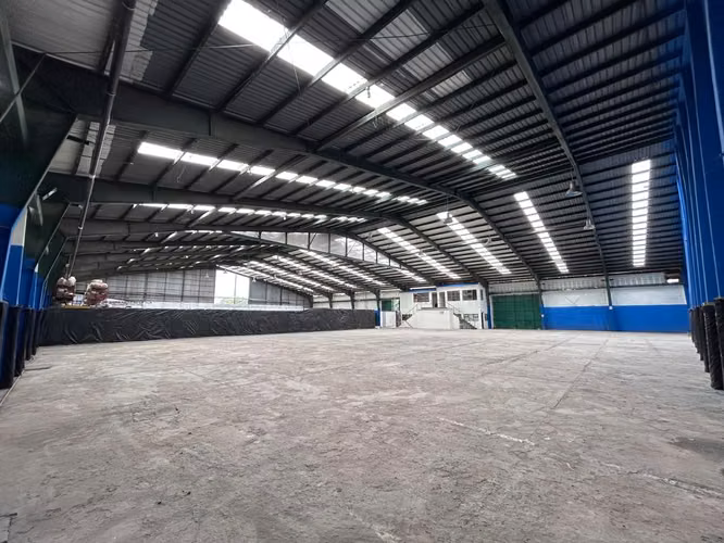 Amplia Bodega para Almacenamiento o Distribución en San Pedro - Imagen 5