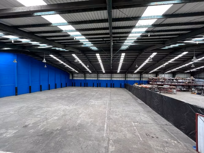 Amplia Bodega para Almacenamiento o Distribución en San Pedro - Imagen 2