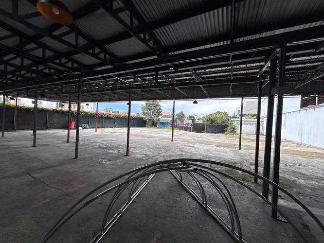 Amplia Bodega para Almacenamiento o Distribución en San Pedro - Imagen 14
