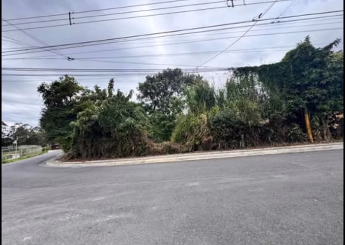 Venta de lote suelo Industrial esquinero en La Trinidad de Moravia