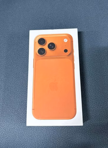 NUEVO IPhone 17 PRO 256 GB ESIM Factura Apple Store 1 Año De Garantía. Libre De Todo NUEVO Y SELLADO