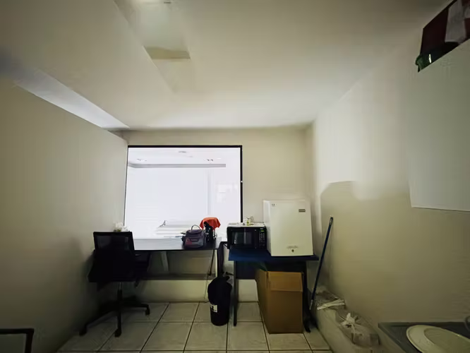 Local comercial Curridabat 120m2 Seguridad Parqueo