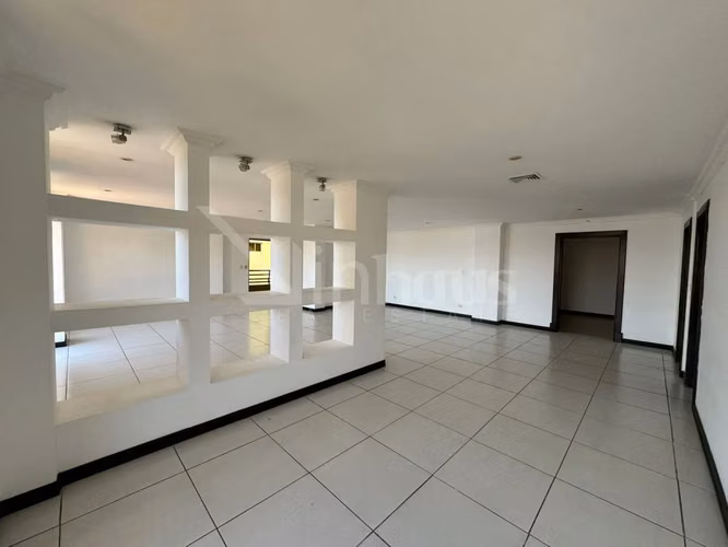 Bien adjudicado Venta de apartamento en Escazú.
