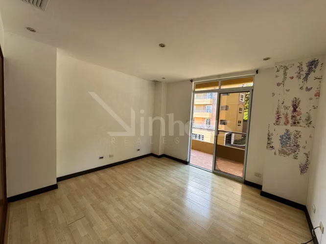 Bien adjudicado Venta de apartamento en Escazú.
