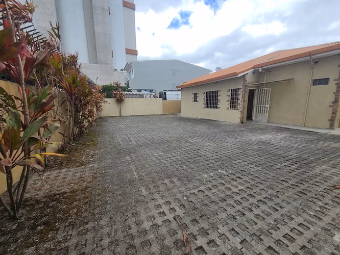 Casa con uso Comercial para Oficinas con 10 parqueos en Barrio Escalante