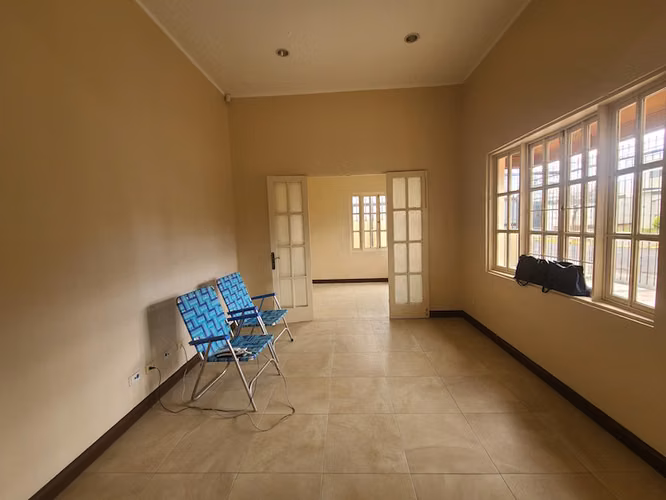 Casa con uso Comercial para Oficinas con 10 parqueos en Barrio Escalante