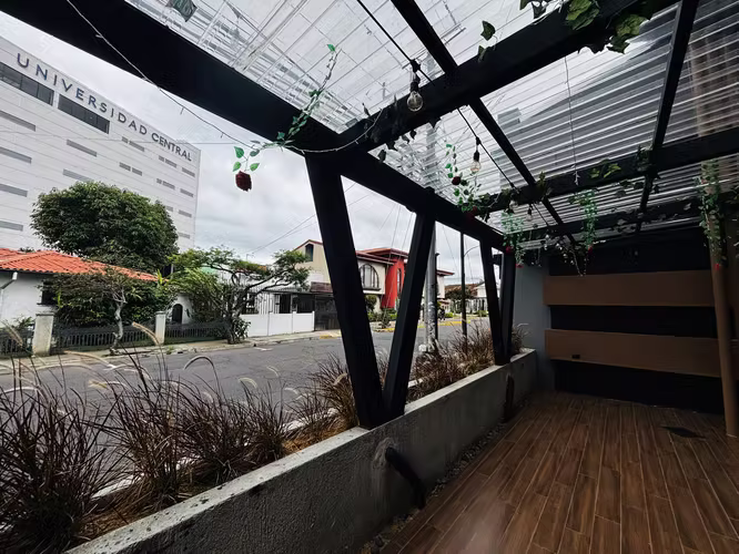 Local comercial Barrio Escalante 135m2 terraza