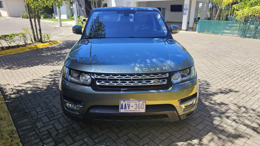 Range Rover Sport HSE 2016 Full Extras – 110,000 km – Cuero Blanco – Techo Panorámico