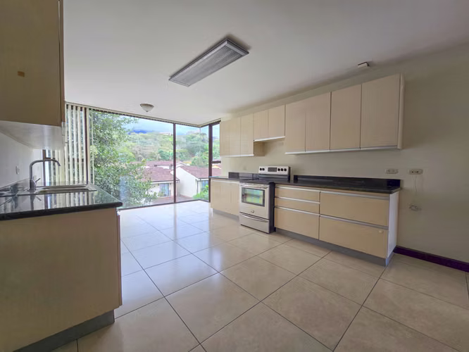 LUJOSO APARTAMENTO DE 315 M2 EN BELLO HORIZONTE ESCAZU - Imagen 13