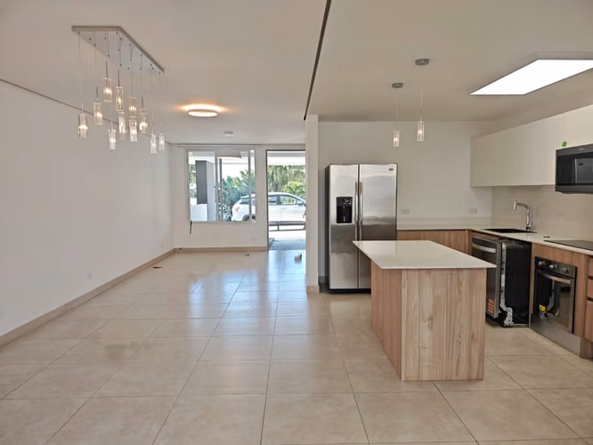 ALQUILER DE CASA MODERNA EN CONDOMINIO LA VITA, ESCAZÚ