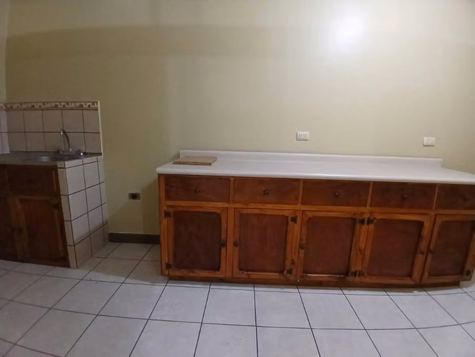 Alquiler de apartamento en segunda planta en El Molino Cartago