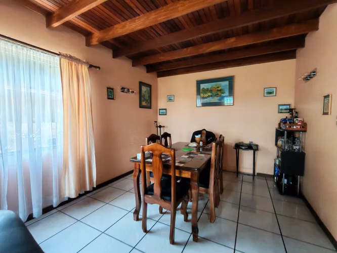 VENTA DE CASA CON APARTAMENTO INDEPENDIENTE EN SAN ANTONIO DE ESCAZÚ - Imagen 13