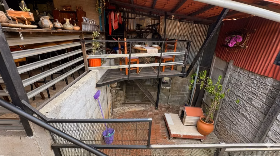 ¡Gigante y Versátil! Casa con Cochera para 5 Carros + Área Multiuso – San Miguel de Desamparados-9