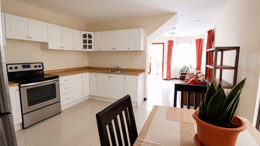 APARTAMENTO EN CONDOMINIO, EN SAN PEDRO, CERCA DE LA UCR
