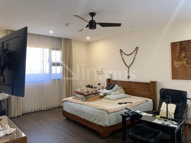 Venta de casa de una planta en condominio en Santa Ana