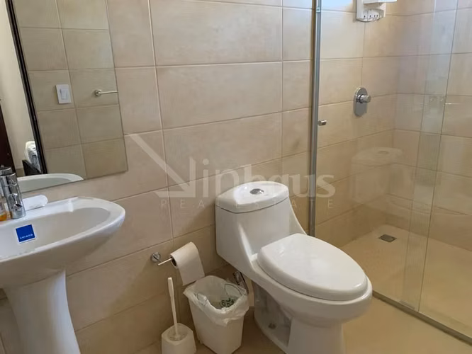 Venta de casa de una planta en condominio en Santa Ana